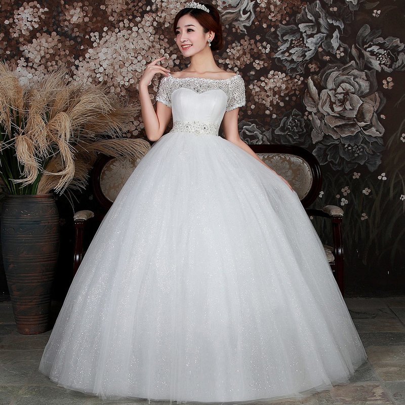 Une magnifique robe de mariée pour les femmes enceintes