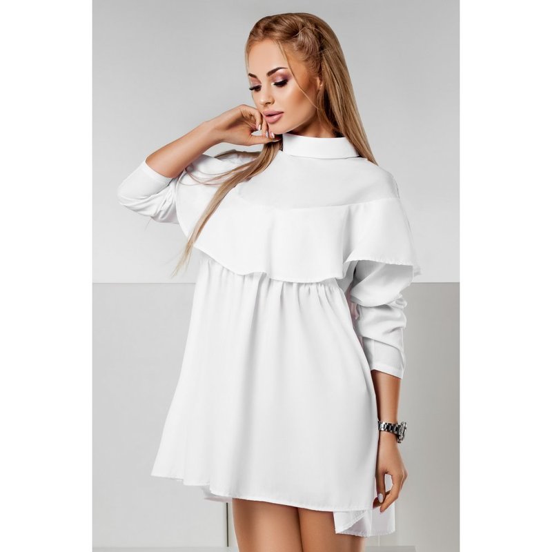 Robe courte blanche avec un col