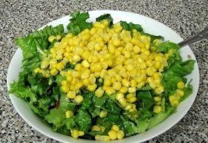 Salade de thon en conserve et de légumes