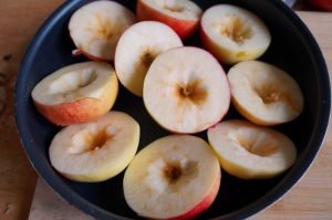 Appeltaart gescheurd - weer omgedraaid