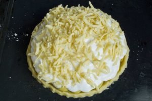 Pieptă cu mere scurte cu Meringue