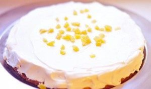 Cheesecake cremos cu ghimbir și brânză