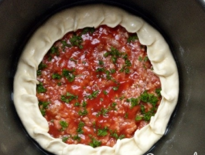 Tarte à la viande dans une cocotte