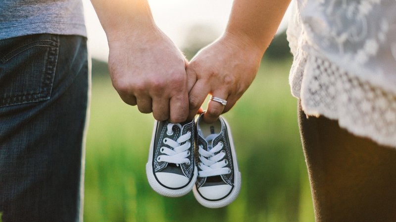 Gebeden van man en vrouw voor het geven van kinderen