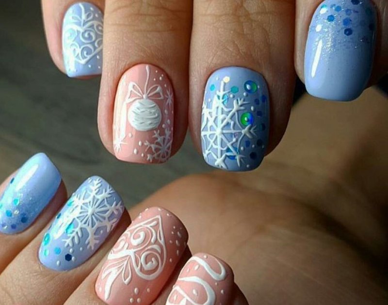 Sneeuwvlok manicure idee