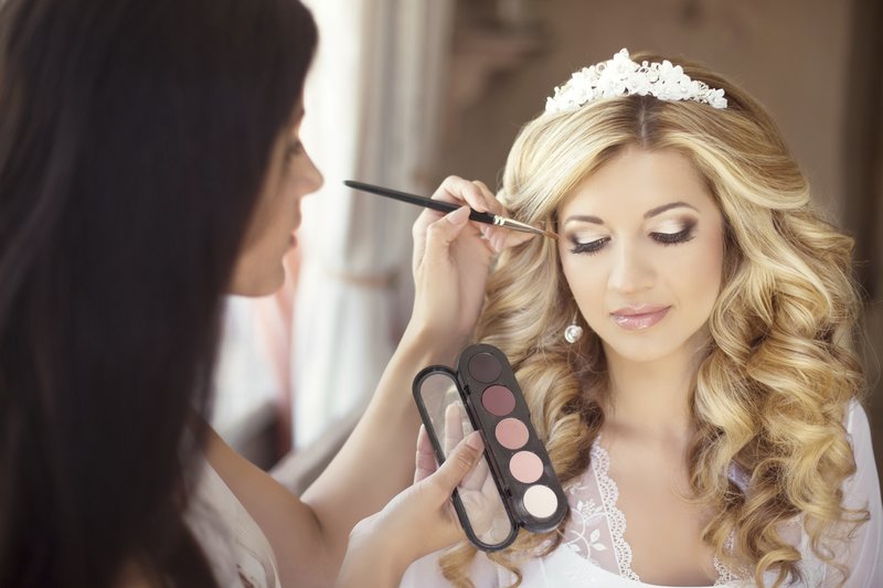 Beau maquillage de mariée