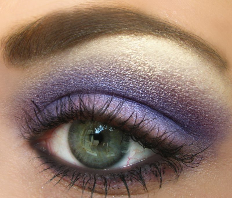 Maquillage violet