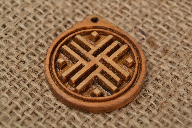 Houten amulet