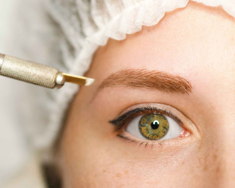 Contre-indications au tatouage des sourcils