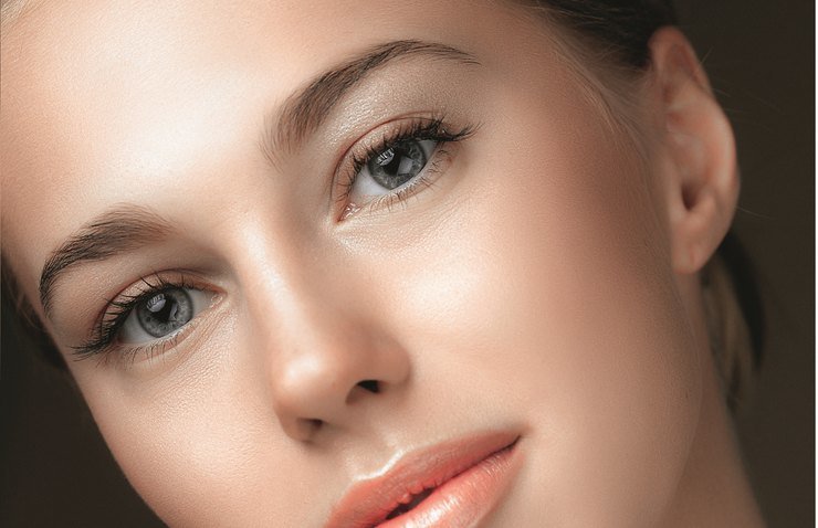 Delicate perzik make-up