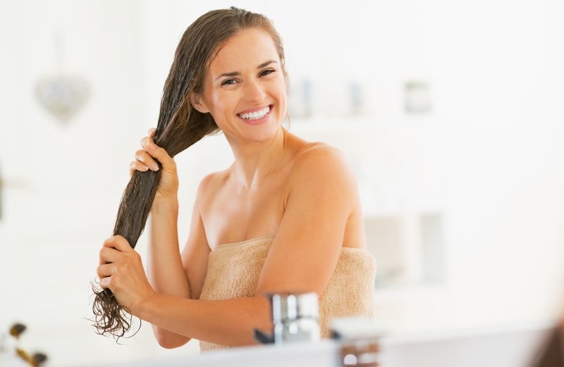 Fille après une douche