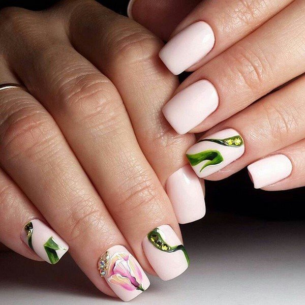 Manicure Tulp