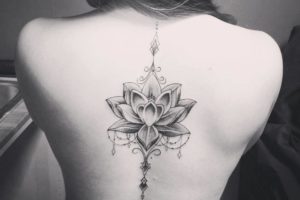 Lotus-tatoeage