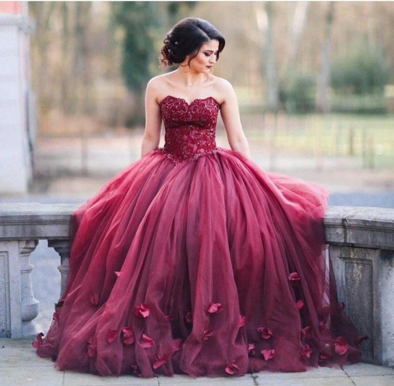 Robe de mariée Marsala