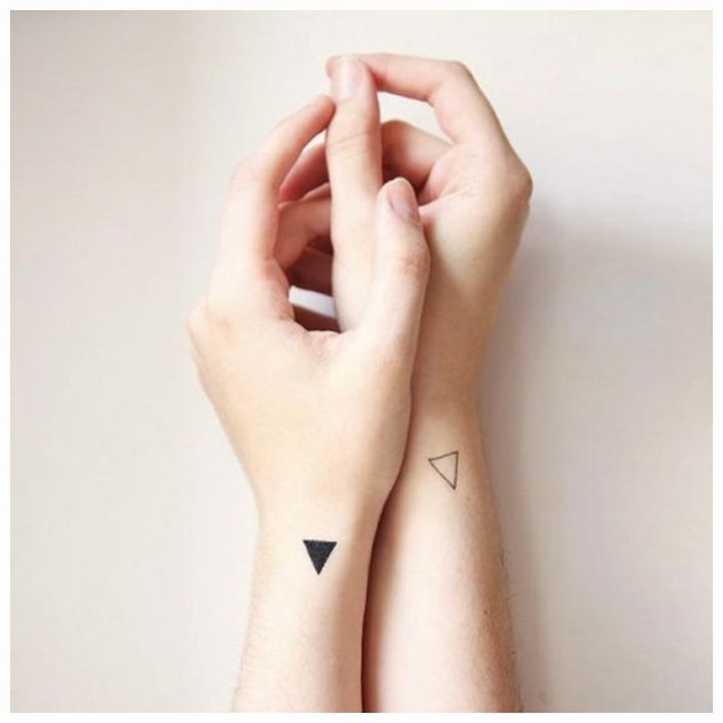 Tatouage triangle