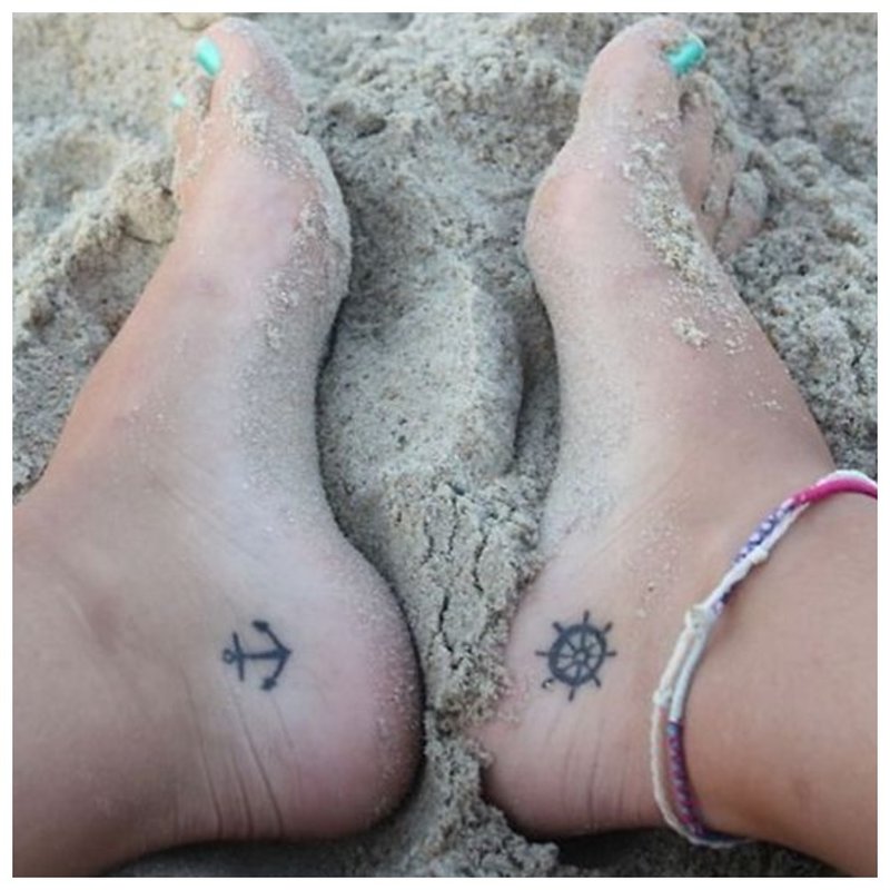 Tatouage sur la jambe