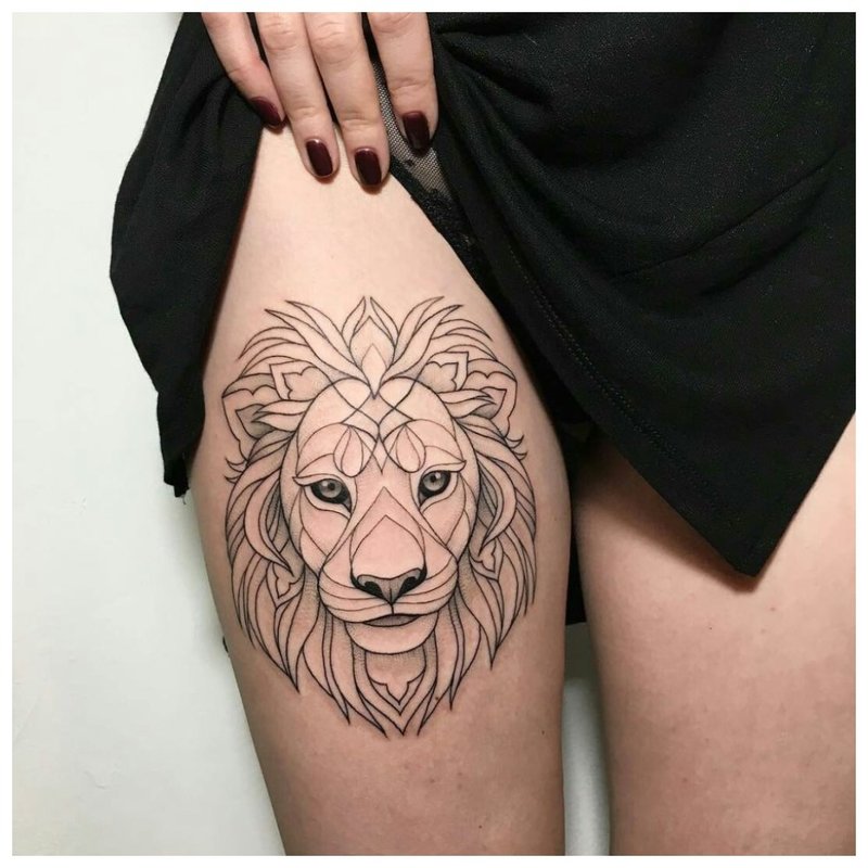 Thème animal pour le tatouage de la cuisse