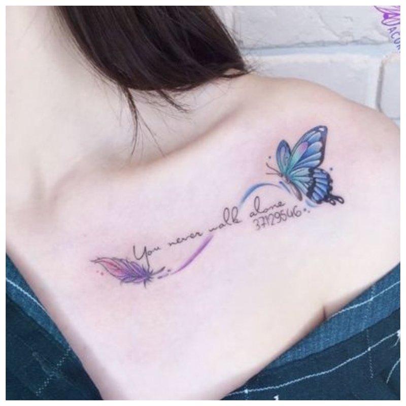 Tatouage de la clavicule